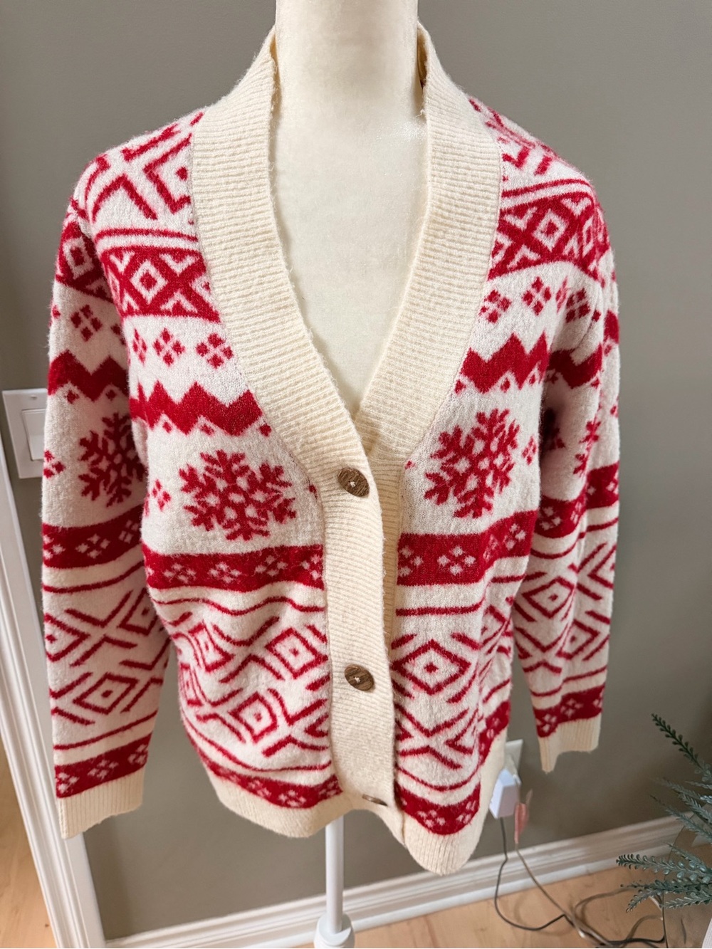 Christmas Fair Isle Cardigan Sweater Red & Ivory Snowflake Holiday S/M